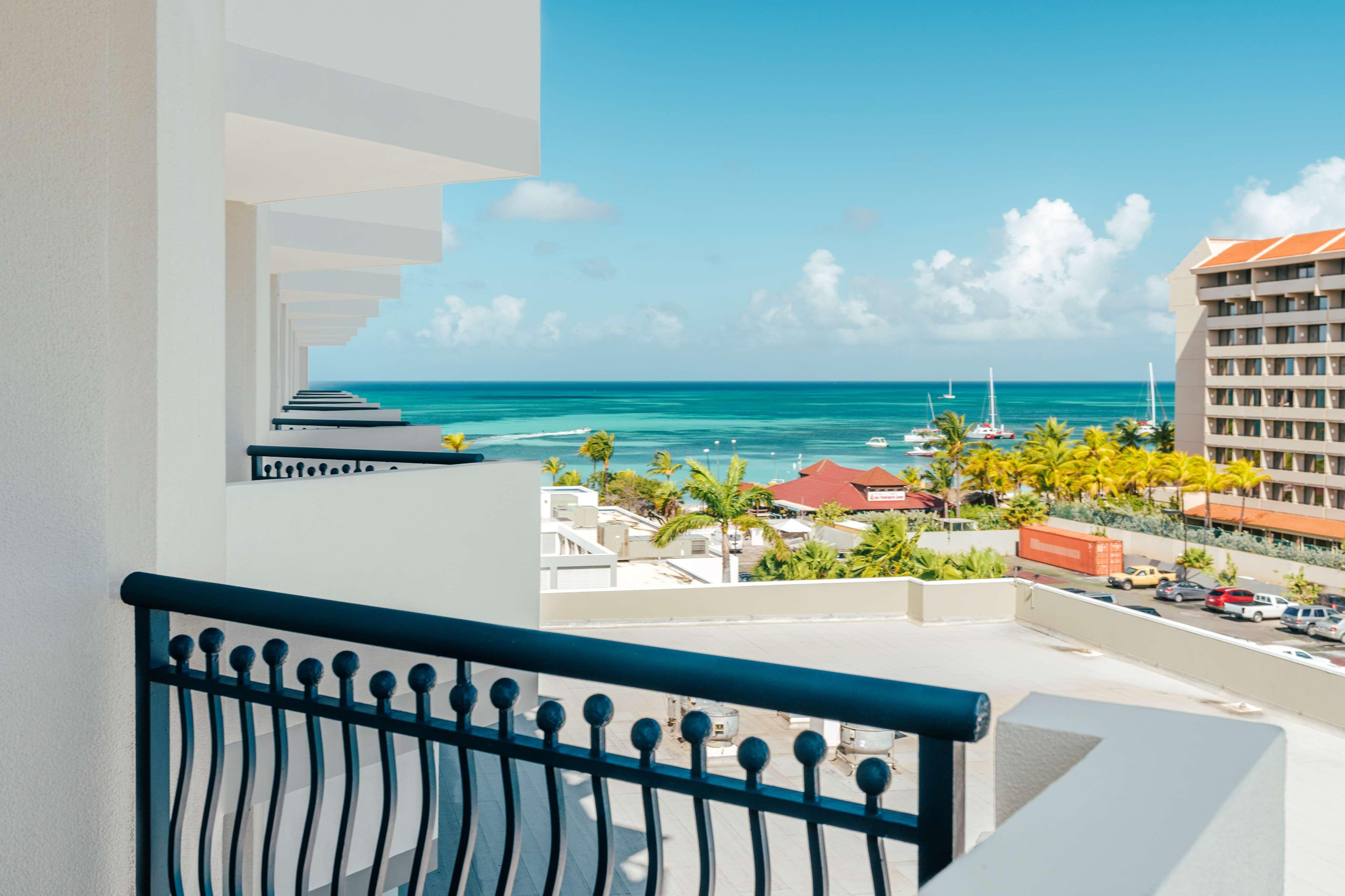 Hilton Aruba Caribbean Resort & Casino Palm Beach Esterno foto
